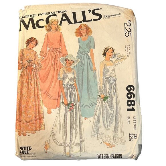 Vintage McCalls 6681 Bridal Dress Sewing Pattern Misses Size 10 Bust 32 1/2 - Picture 1 of 4